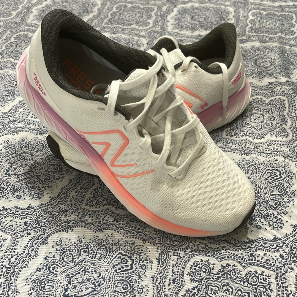 Women’s New Balance Fresh Foam EVOZ.  Size 7.5